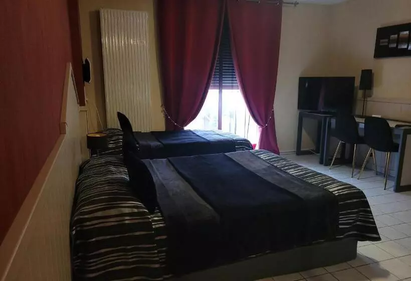 Отель Le Medicis