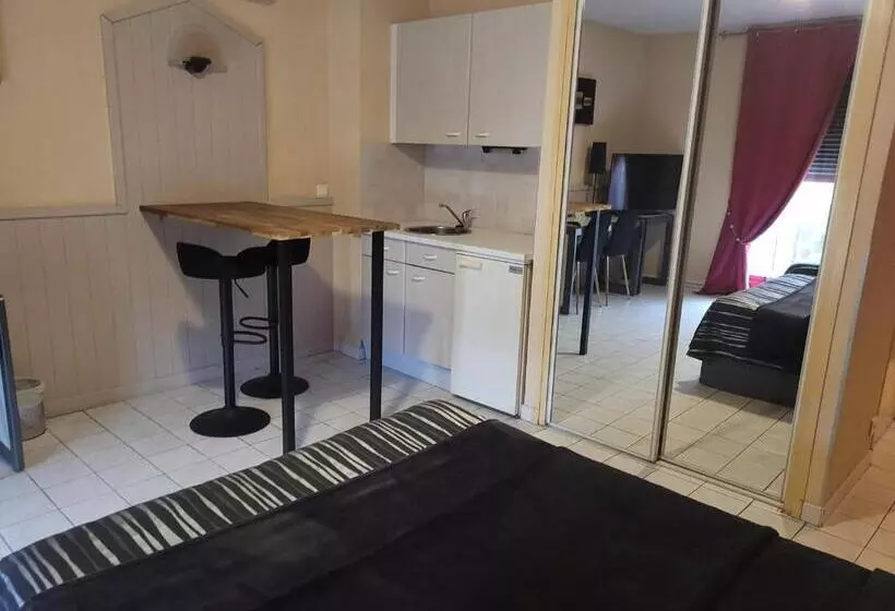 Отель Le Medicis