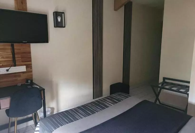 Отель Le Medicis