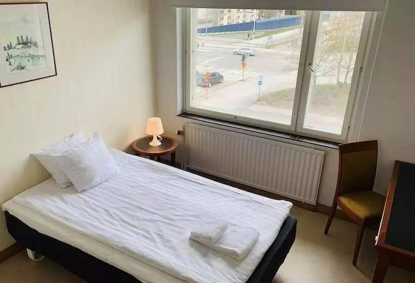 هتل Li Uninen Kotka