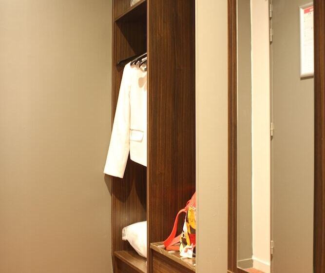 فندق Orly Superior