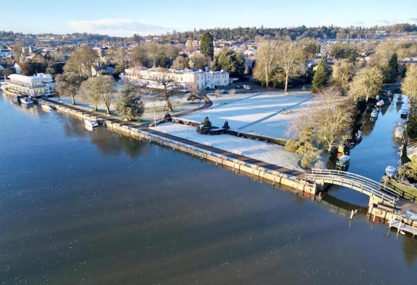 酒店 Phyllis Court Members Club