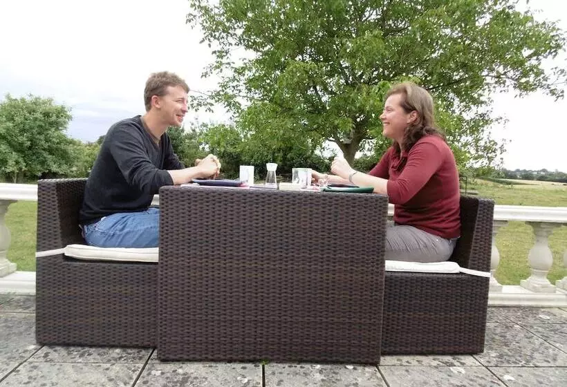 هتل The House Near Bath