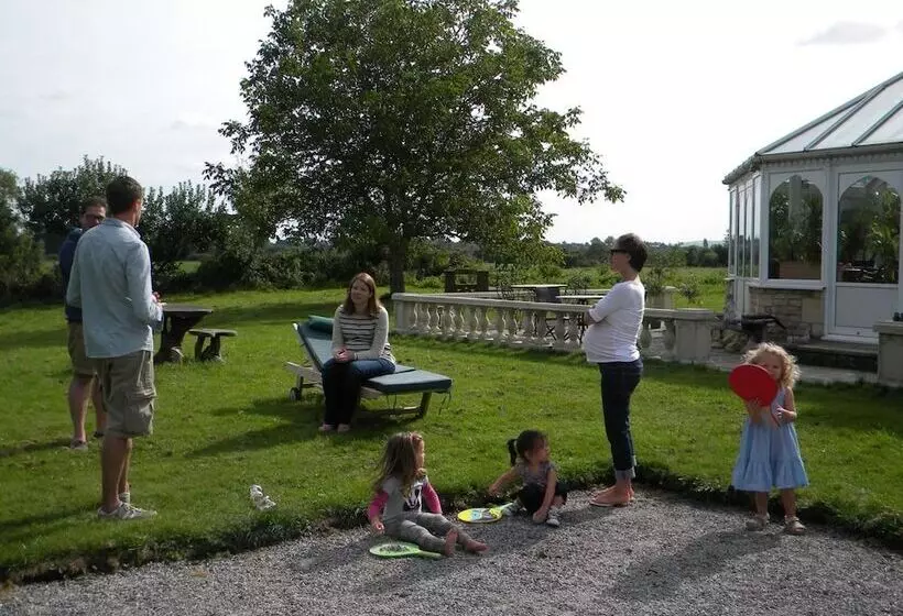 هتل The House Near Bath