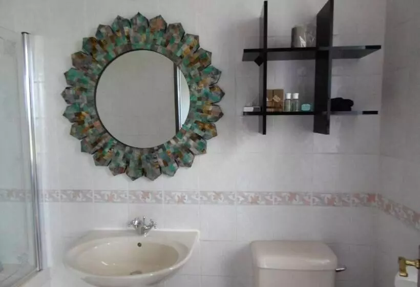 هتل The House Near Bath