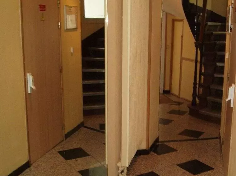 호텔 Hôtel Trianon Vincennes