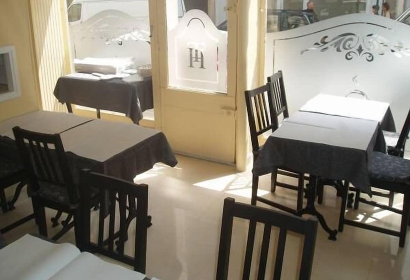 فندق Hôtel Trianon Vincennes