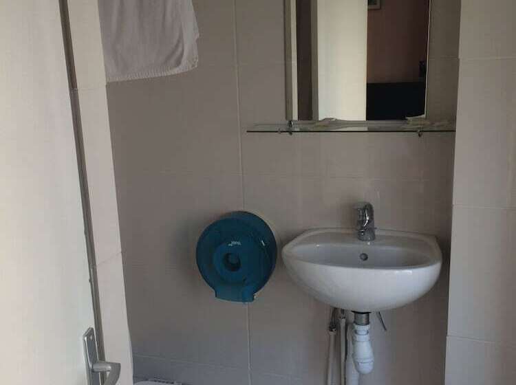 فندق Hôtel Trianon Vincennes