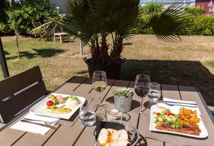 酒店 The Originals City, Hôtel Le Louisiane, Belfort Sud