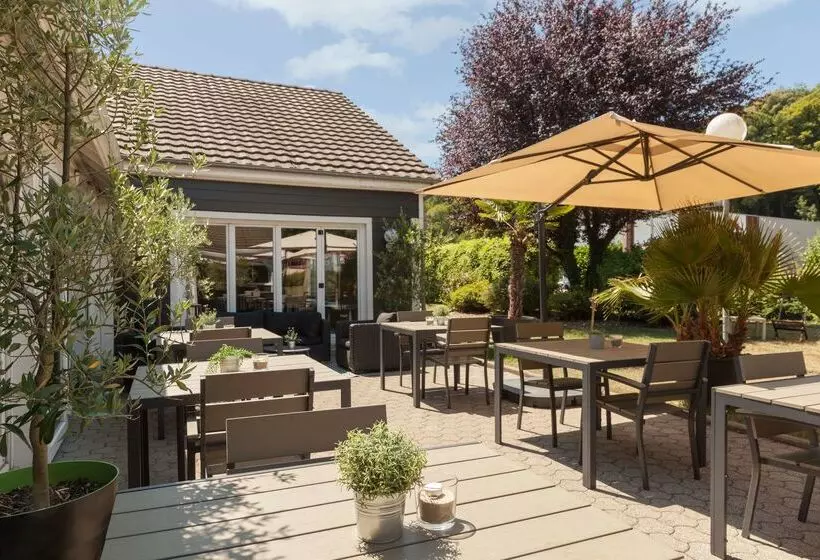 酒店 The Originals City, Hôtel Le Louisiane, Belfort Sud