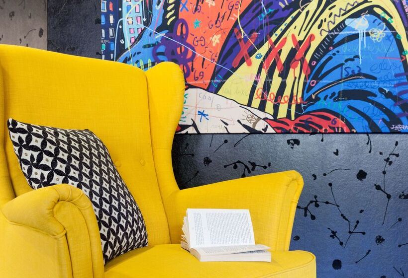 Отель The Originals City, Hôtel Le Louisiane, Belfort Sud