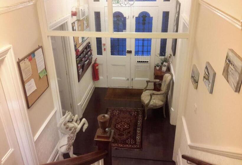 فندق The Sandrock