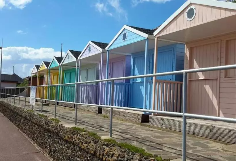 Отель The Sandrock