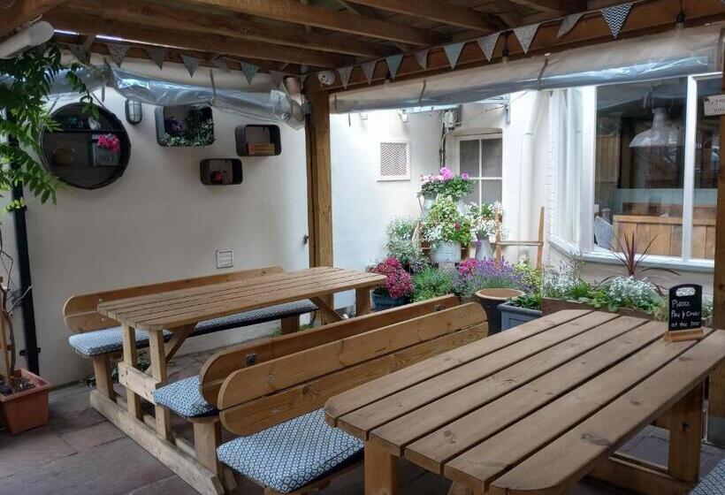 The Swan Hotel, Alresford