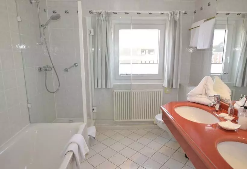 Отель Wiking Sylt