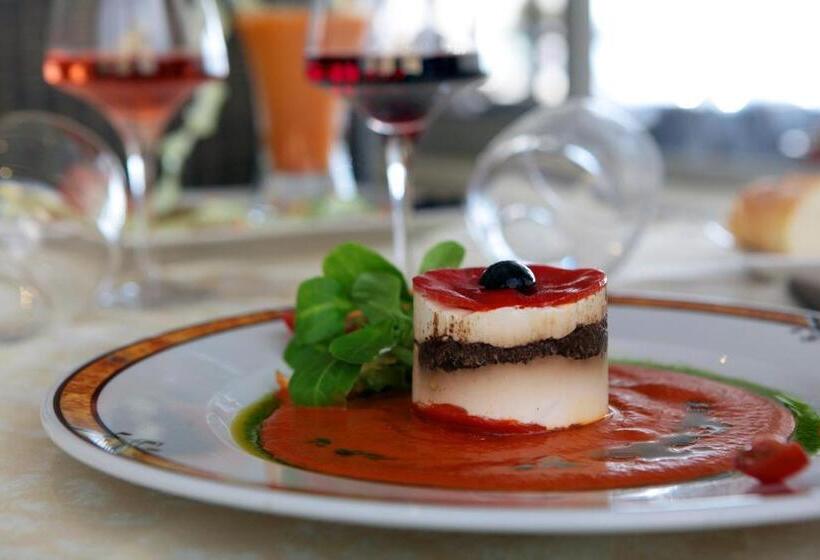 Logis Hotel Restaurant Le Mirador