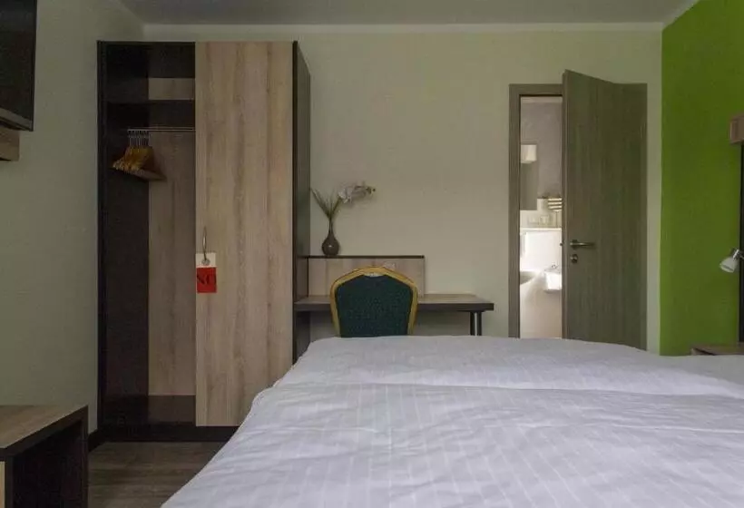 Пансион Schlüter Hotel & Restaurant