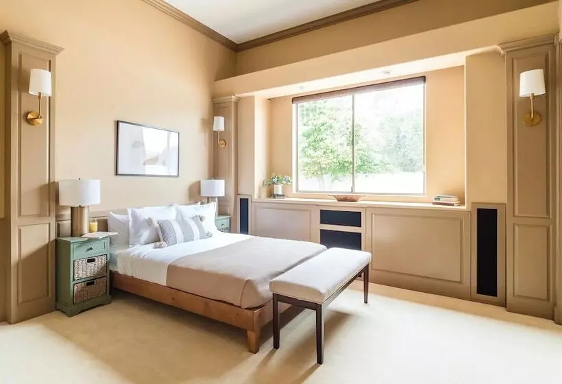 Farrier By Avantstay Spectacular 7br Mediterranean Style Estate W Pool