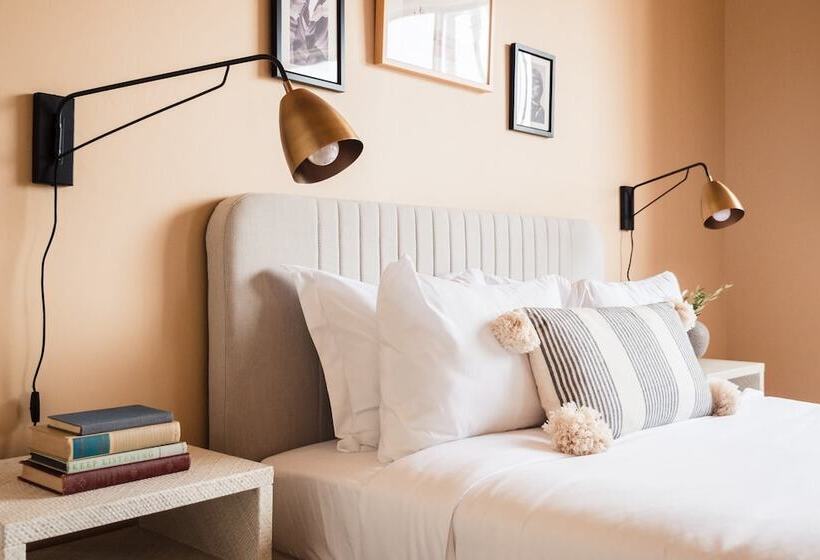 Farrier By Avantstay Spectacular 7br Mediterranean Style Estate W Pool