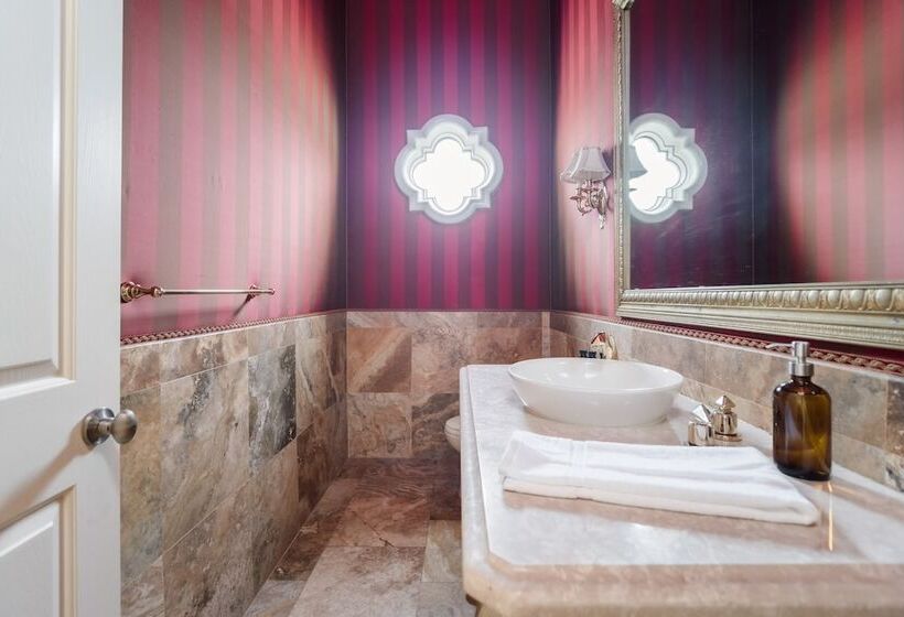 Farrier By Avantstay Spectacular 7br Mediterranean Style Estate W Pool