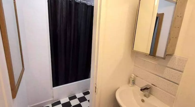 Lovely 3 Bed Apartment In Parkgate Rotherham