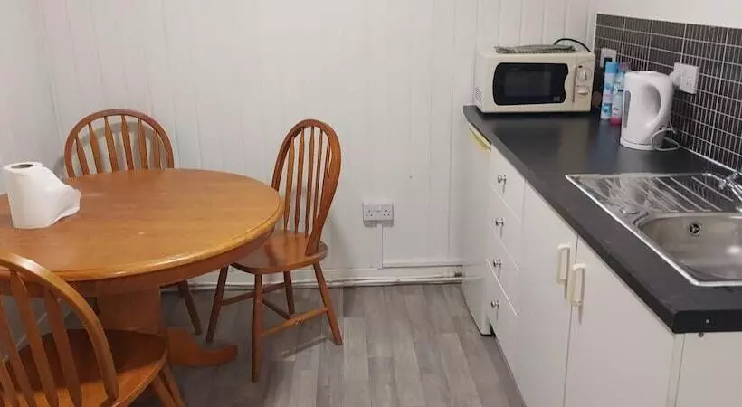 Lovely 3 Bed Apartment In Parkgate Rotherham