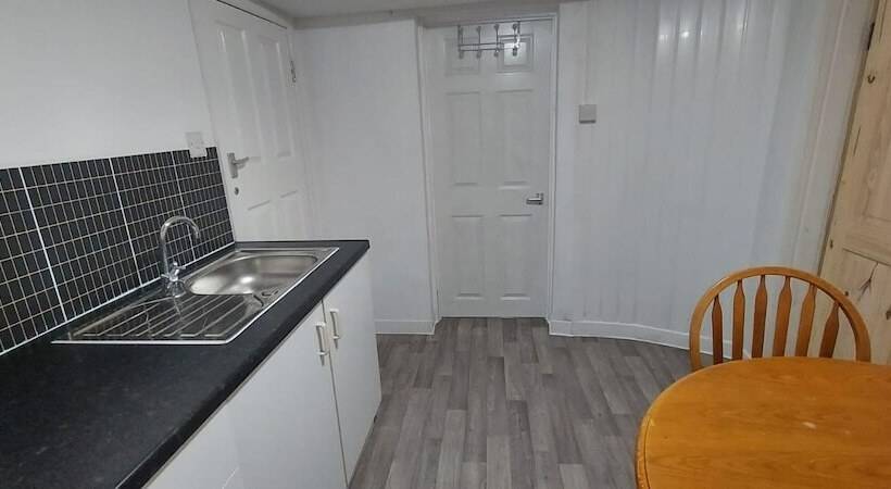 Lovely 3 Bed Apartment In Parkgate Rotherham