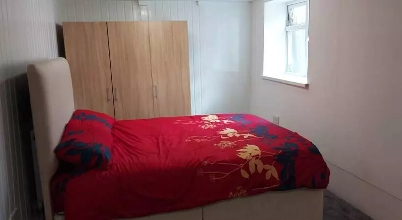 Lovely 3 Bed Apartment In Parkgate Rotherham