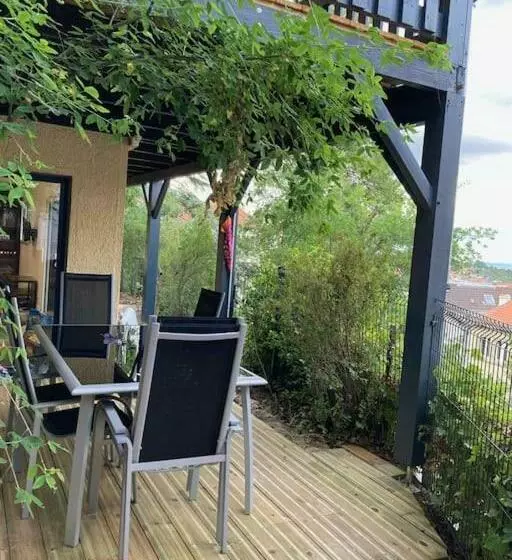 Maison Chaleureuse, Une Vue Superbe Et Au Calme
