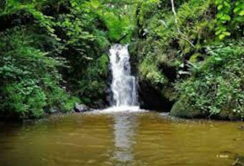 Maison Chaleureuse, Une Vue Superbe Et Au Calme