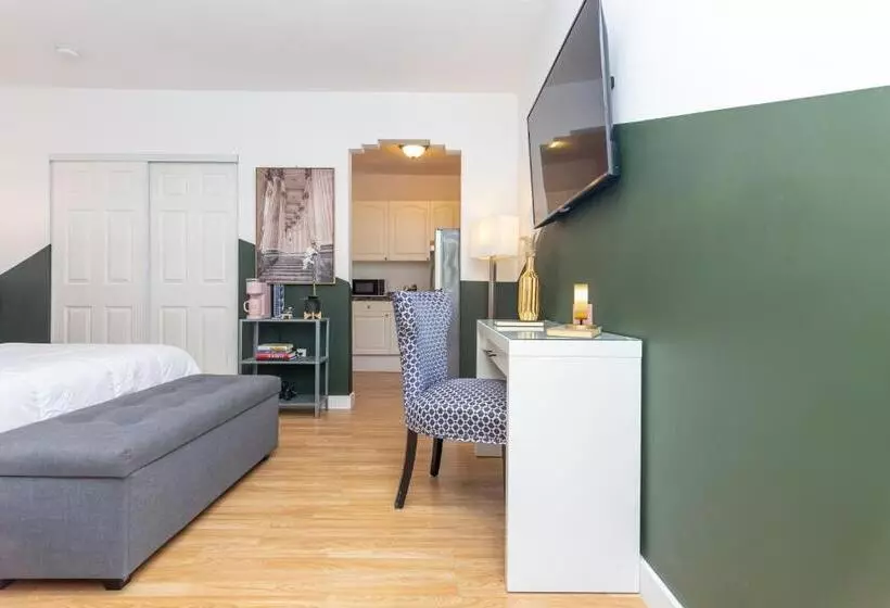 Home Midtown Miami   Wynwood Area With Backyard   Art District Near To Beach