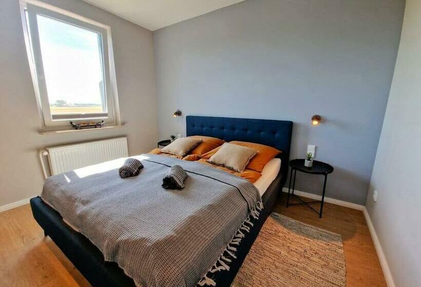 Stylische Wohnung Mit Weitblick Und Großem Balkon