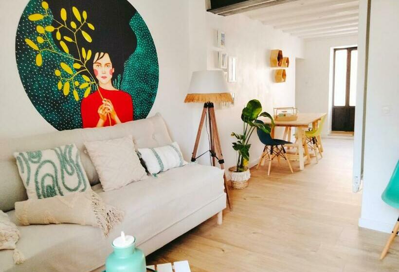 A L Ombre De La Dame