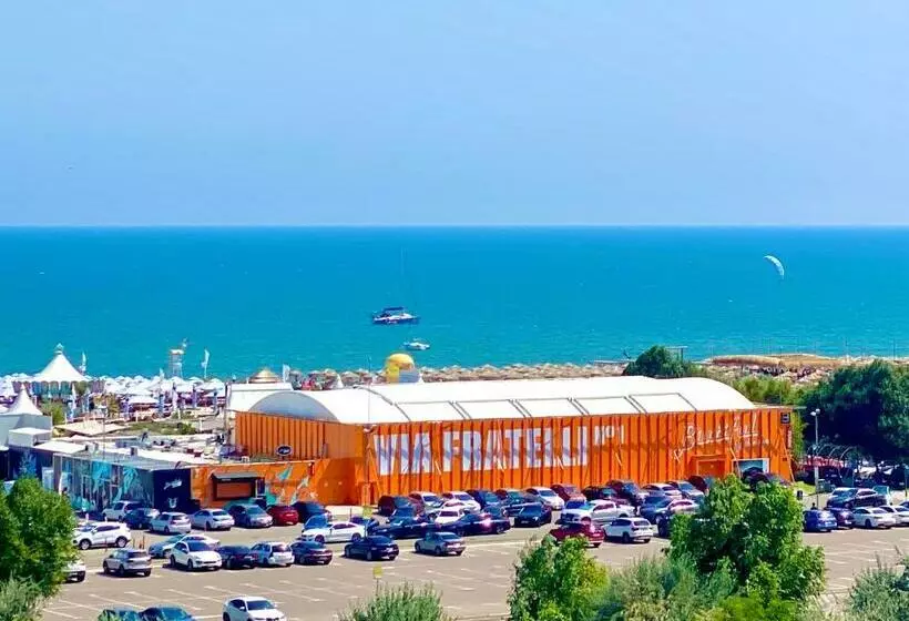 Blue Marine Summerland Apartments