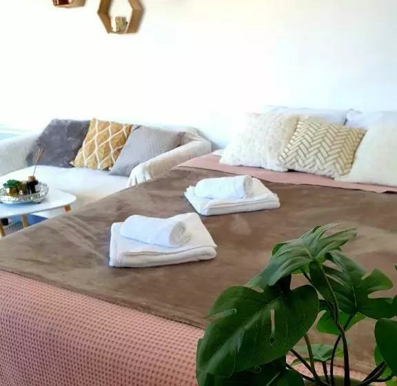 Chez Romy   Studio équipé Avec Wifi   Proche Plage Deauville