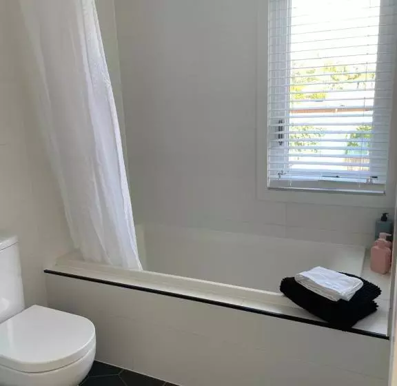 Jetty Road Beach House