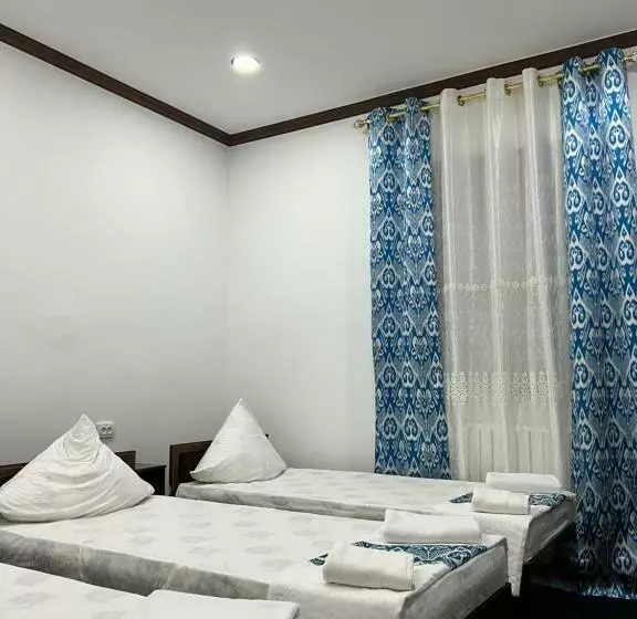 پانسیون Gavhar House