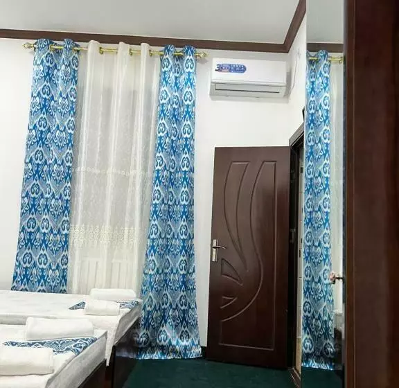 پانسیون Gavhar House