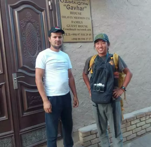 پانسیون Gavhar House