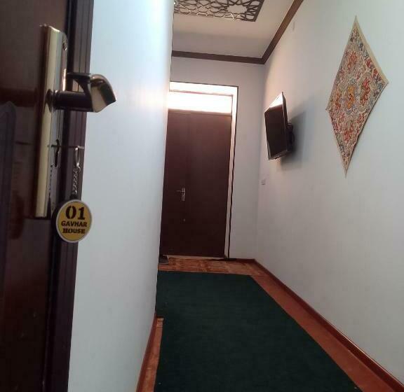 بنسيون Gavhar House