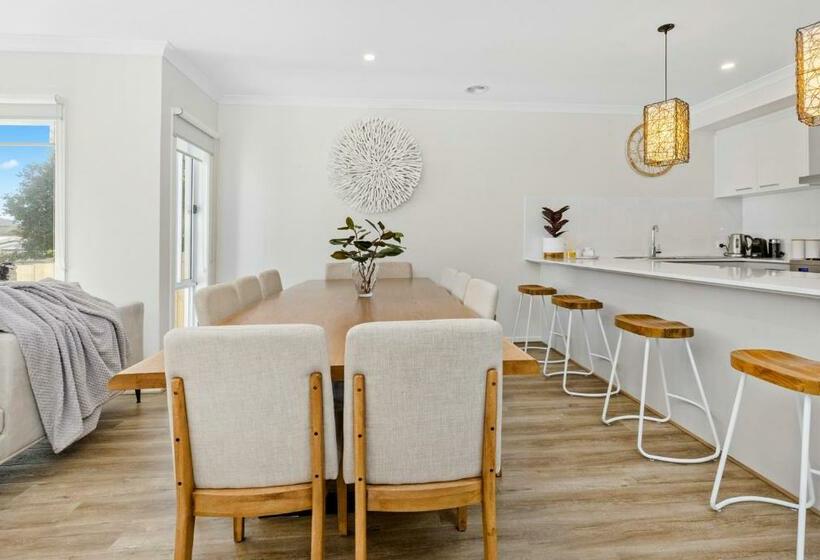 Seaslife   A Moment From The Beach