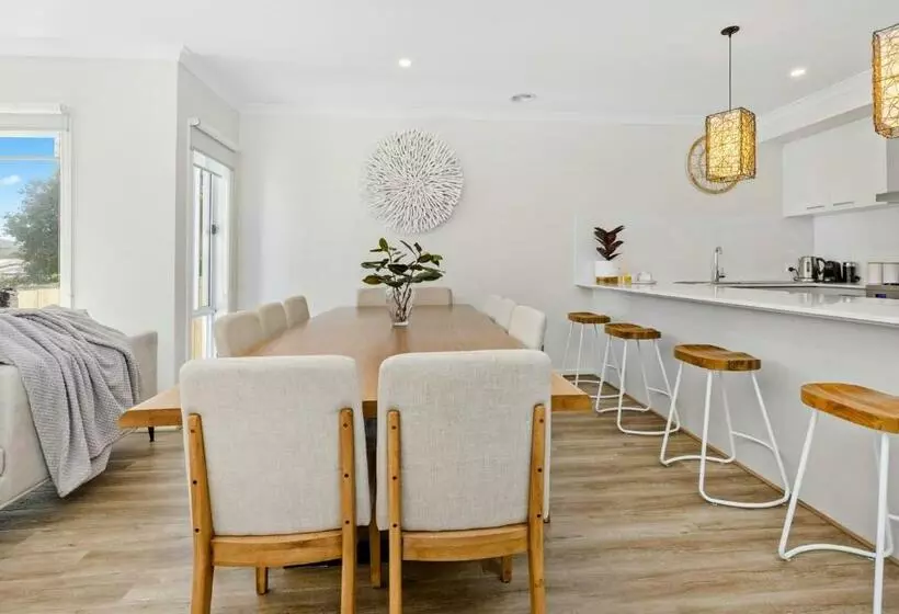 Seaslife   A Moment From The Beach