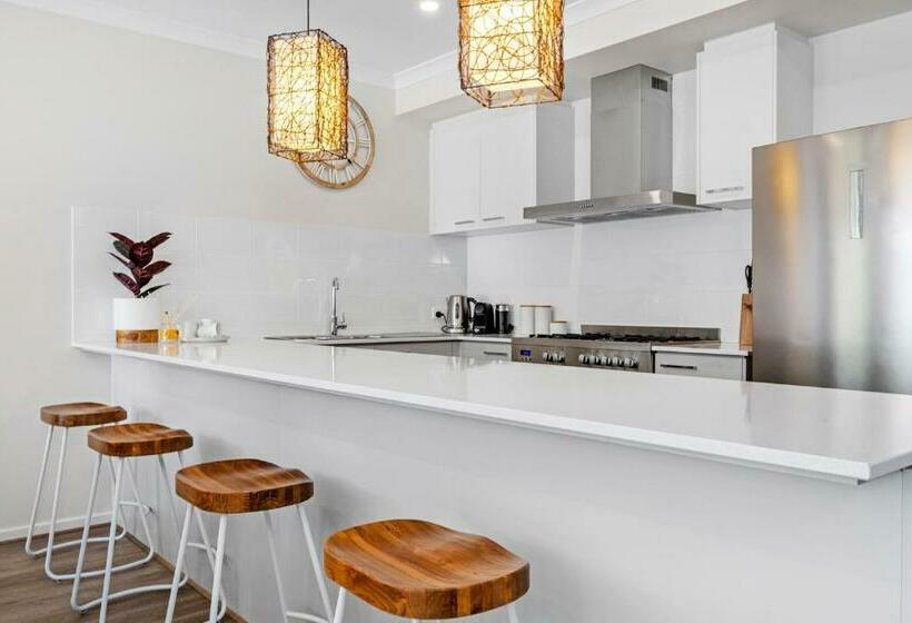 Seaslife   A Moment From The Beach