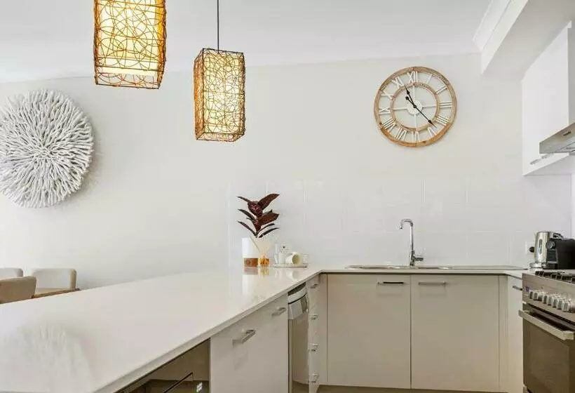 Seaslife   A Moment From The Beach