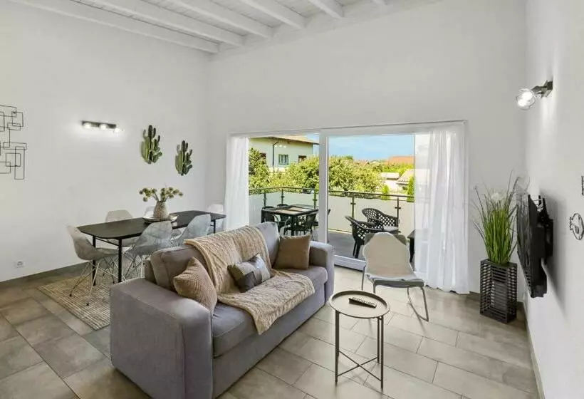 Superbe Appartement Neuf Et Cosy