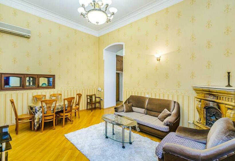 Targovu Centre 3 Room. Duplex Home