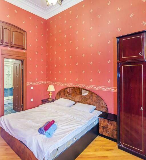 Targovu Centre 3 Room. Duplex Home