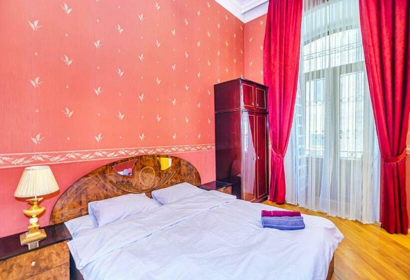 Targovu Centre 3 Room. Duplex Home