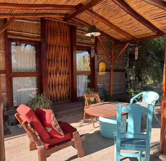 تختخواب و صبحانه Eco Hostel Lo De Lola