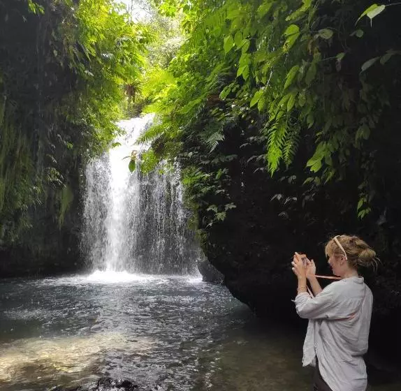 ベッドアンドブレックファースト Tastura Homestay